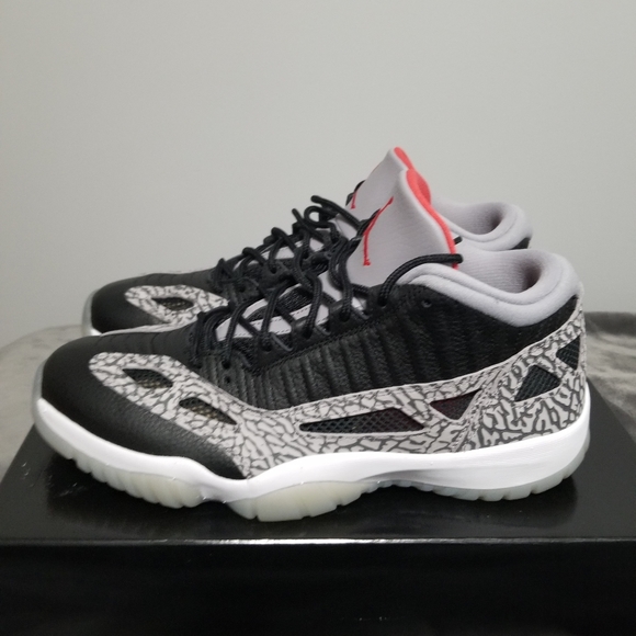 jordan 11 Low cement - Picture 1 of 3